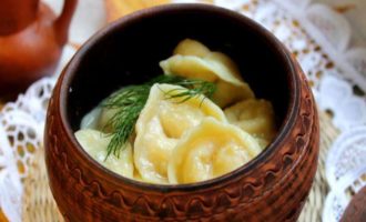 Пельмени в горшочках