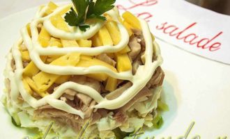 Салат коктейль с курицей