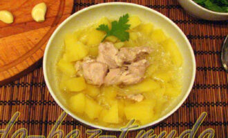 Тушеная картошка с курицей