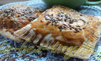 Слойки с курицей и грибами