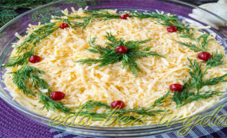 Салат из куриного филе и шампиньонов